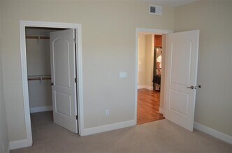 Building Photo - 7680 Monterey Rd