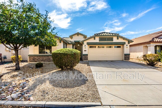 Building Photo - 38426 N Beverly Ave