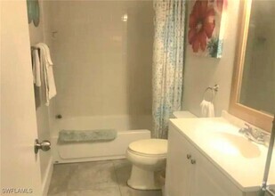Building Photo - 2836 Shoreview Dr
