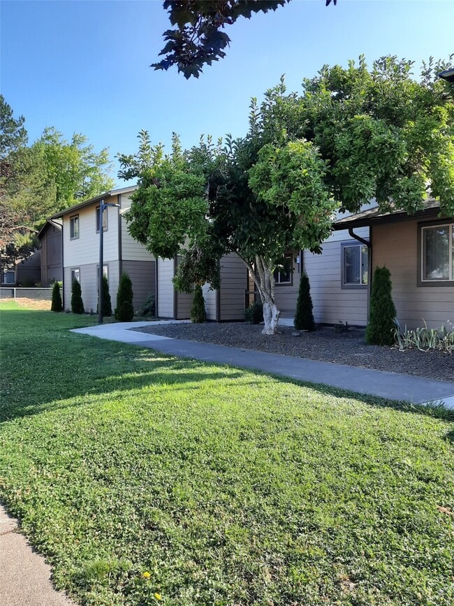 Foto del edificio - 189 NW Glenhart Ave