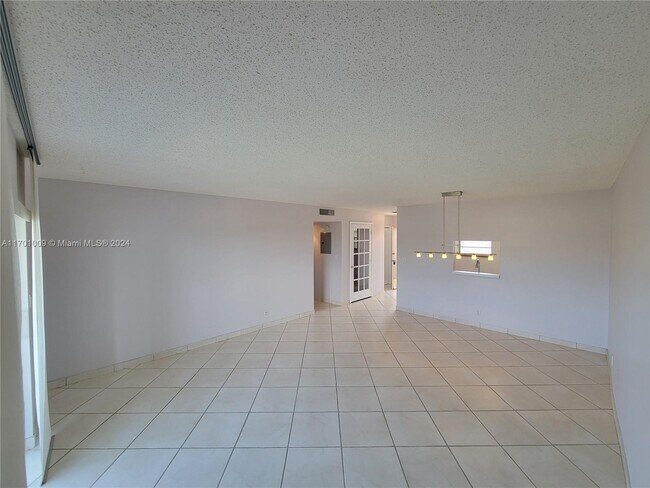 Foto del edificio - 218 NE 12th Ave