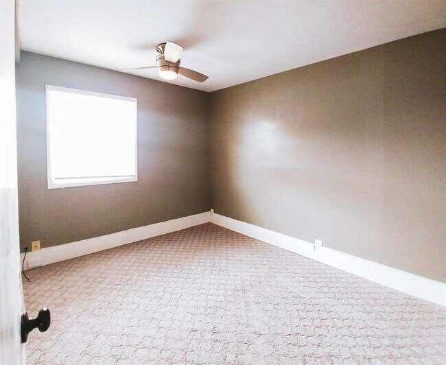 Foto del edificio - 3512 Dodge St