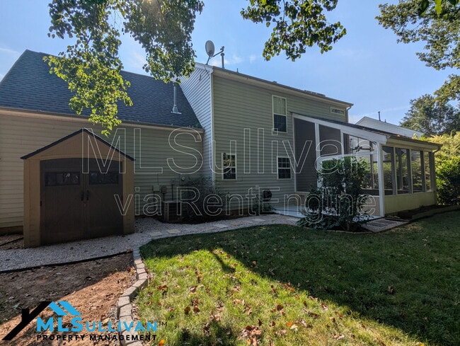 Building Photo - 7009 Englehardt Dr