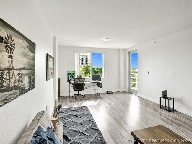Building Photo - 1830 Radius Dr