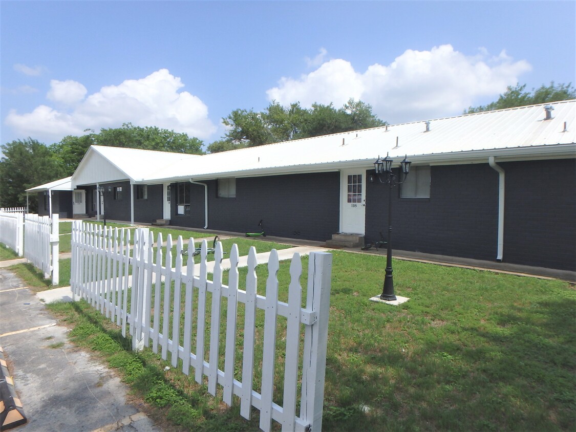FRONT OF THE PROPERTY - 13573 US Highway 87 W