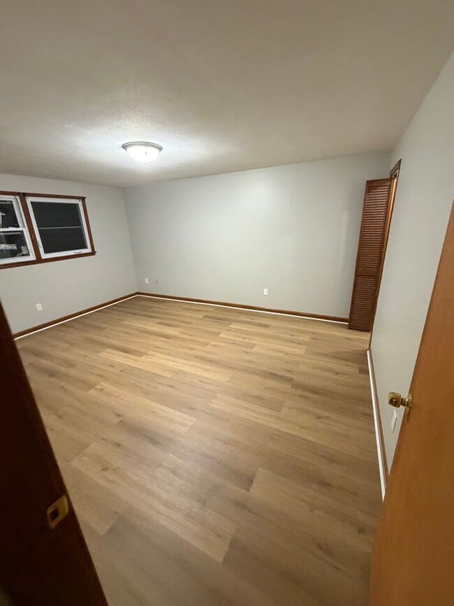 Foto del edificio - 58 Marconi Ave