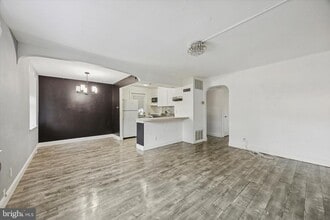 Building Photo - 4004 Lasher Rd