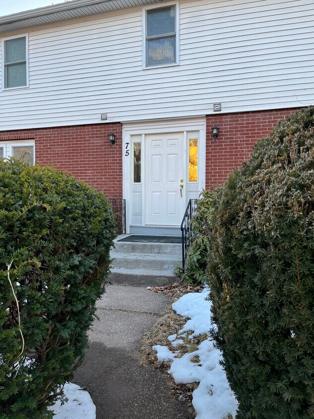 75 Orchard St Unit 1, Vernon, CT 06066 Apartments in Vernon, CT