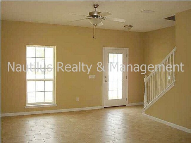 Building Photo - 2619 Avondale Ct