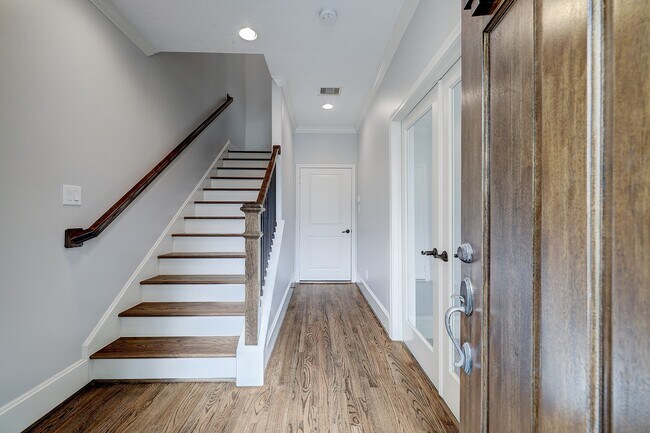 Foto del edificio - 5424 Petty St