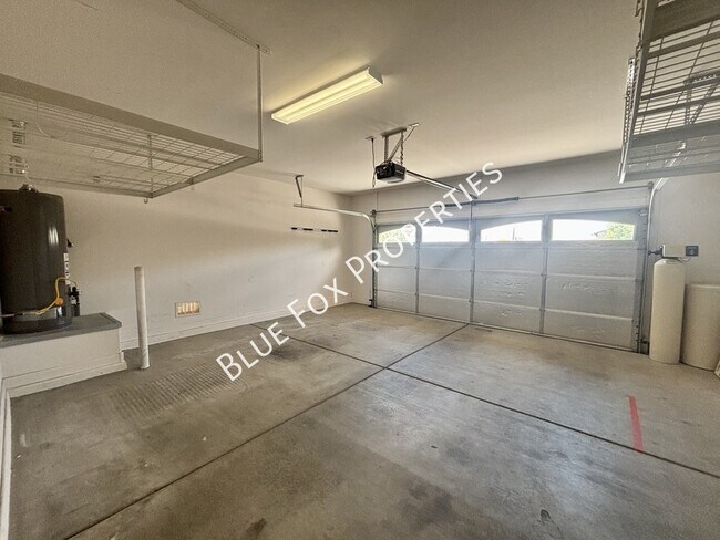 Building Photo - 11718 N Key Lime Pl