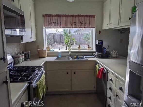 Foto del edificio - 230 Plains Ct