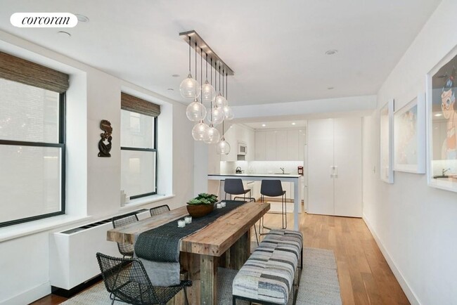 Foto del edificio - 18 E 12th St