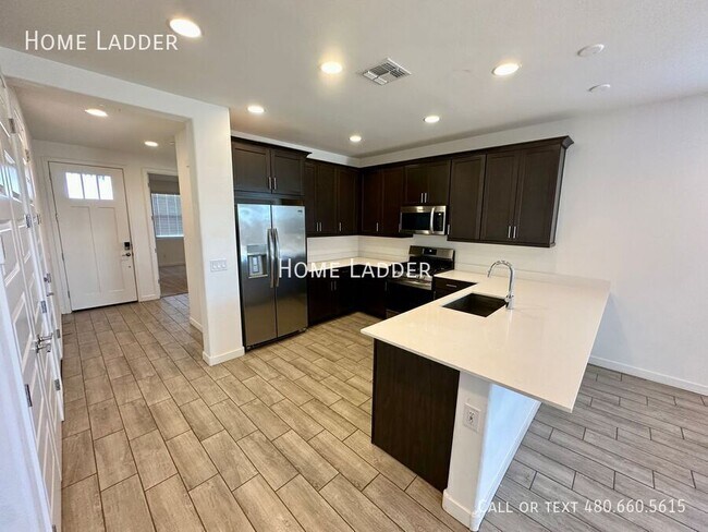 Foto del edificio - 23083 E Pegasus Pkwy