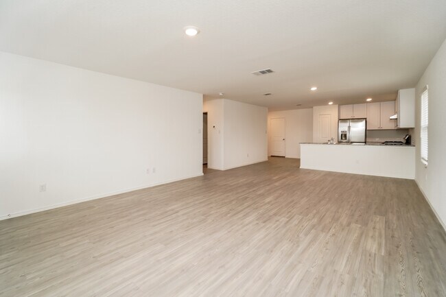 Foto del edificio - 5924 Forenoon Dr, Bulverde, TX
