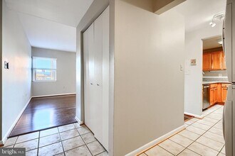 Building Photo - 123 W Barre St