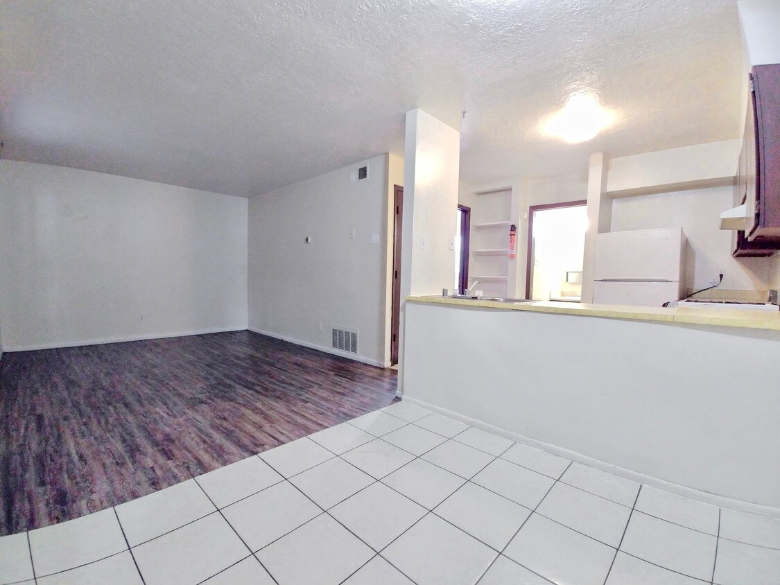 Living Room & Dining Room - 3209 Alta Monte Ct NE