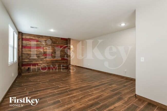 Building Photo - 6715 Sugarbird Ct