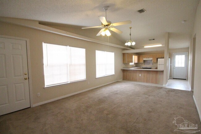 Building Photo - 336 Hilburn Pl