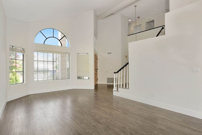 Building Photo - 4 Bed | 3 Bath | 1,979 Sq. Ft. | Stunning ...