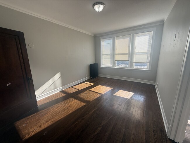Building Photo - 2208 S 57th Ave