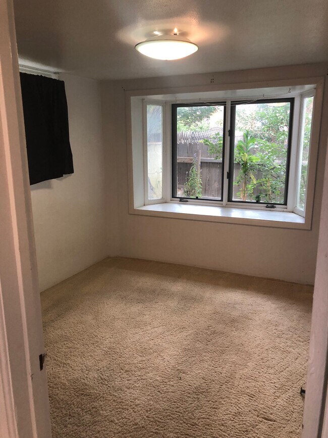 Foto del edificio - 2118 Rollins Ave