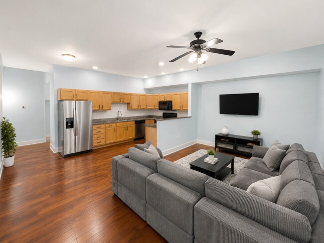 Sala de estar y cocina - 318 Mulberry St