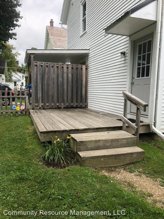 Primary Photo - 2 br, 1 bath Apartment - 111 Grant Street