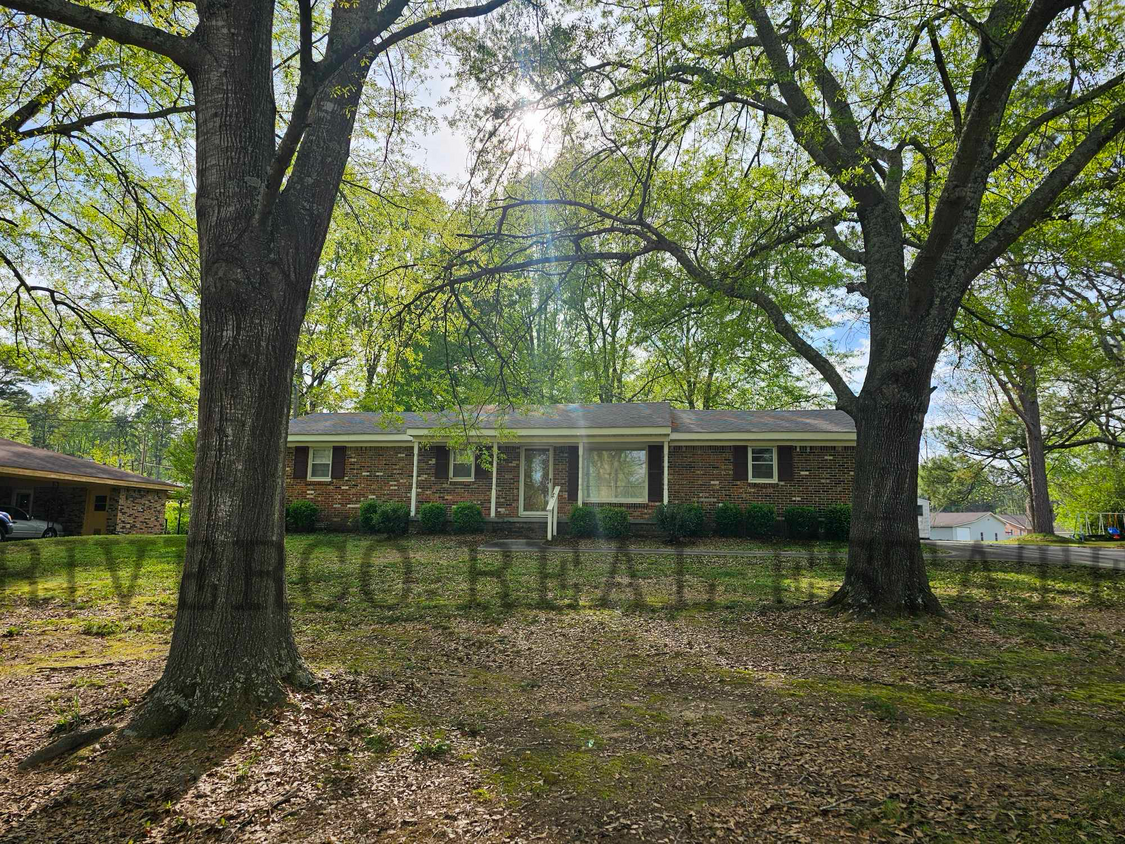 Primary Photo - 803 City Lake Dr NW