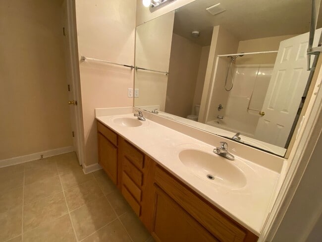 Foto del edificio - Look what I have for YOU