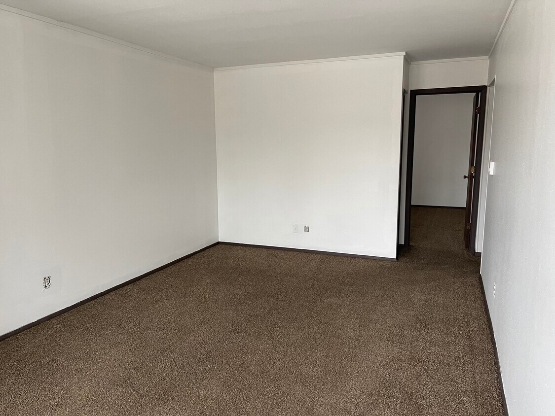 Foto del edificio - 2418 Lakeshore Dr