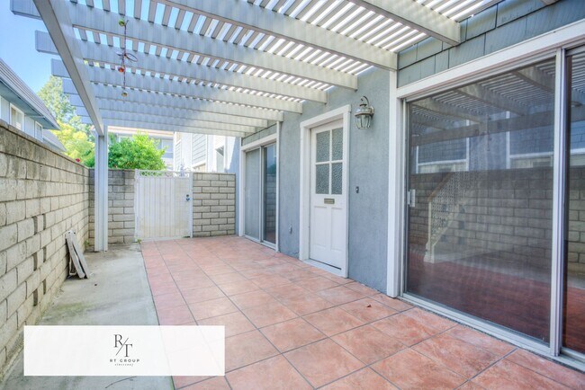 Foto del edificio - Arcadia School District | Quiet 4-Unit Community