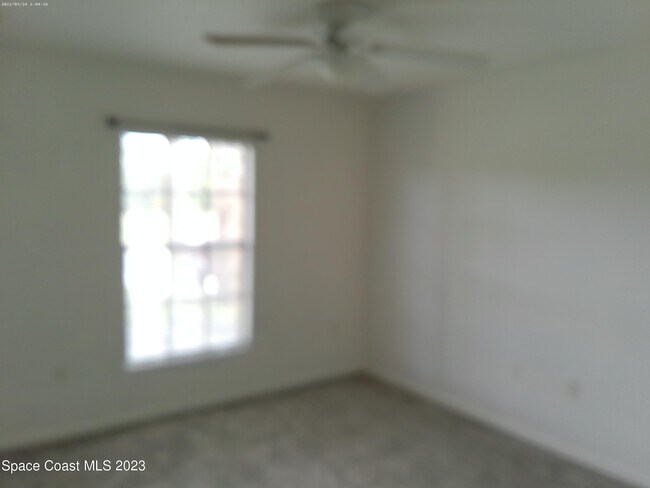 Building Photo - 435 Margie Dr