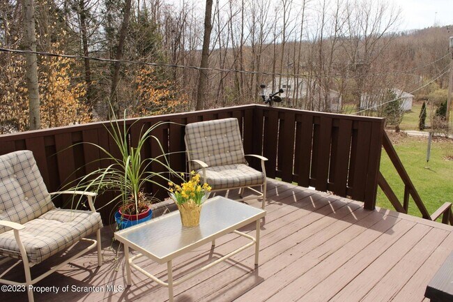 Foto del edificio - 63 Shore Dr