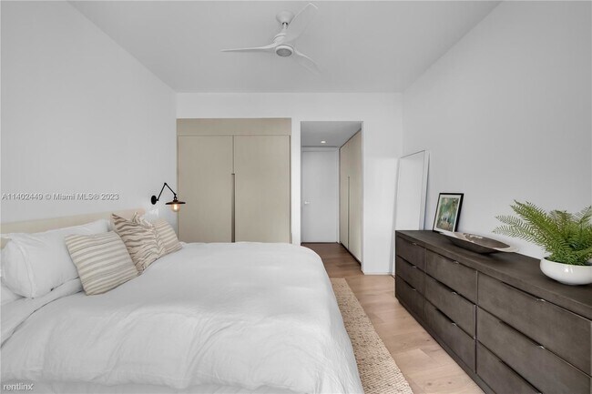 Foto del edificio - 2 br, 2.5 bath Condo - 1300 Monad Ter Unit 4C