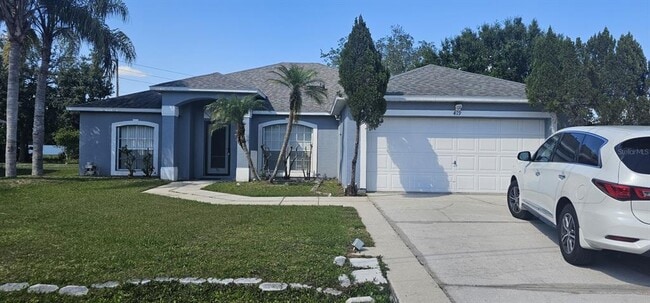 Building Photo - 419 Martigues Dr