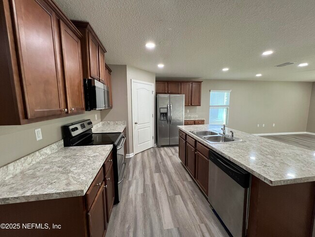 Foto del edificio - 12324 Crossfield Dr