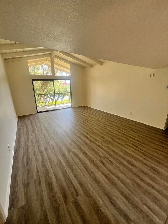 Foto del edificio - 1407 N Sunrise Way