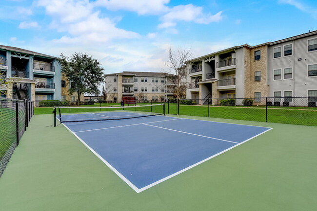Building Photo - Oasis at Plum Creek Apartments