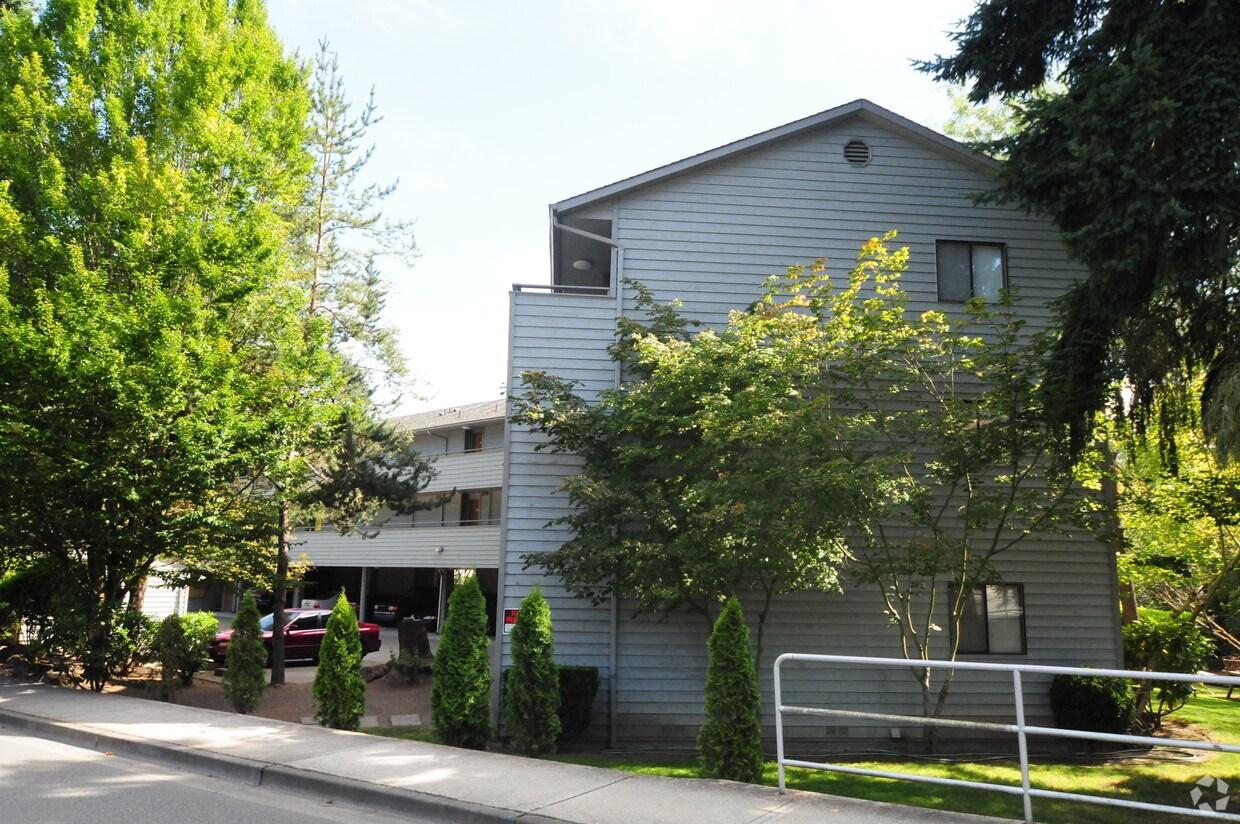 Foto del edificio - Juniper Court Apartments