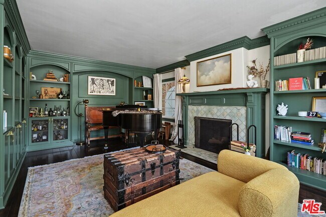 Foto del edificio - 644 N Cherokee Ave