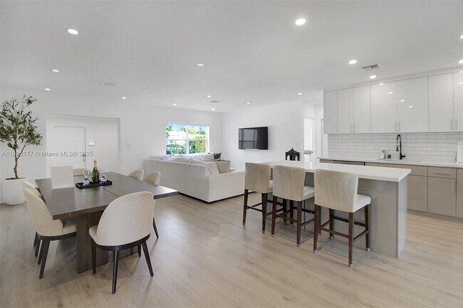 Foto del edificio - 18361 NE 20th Pl