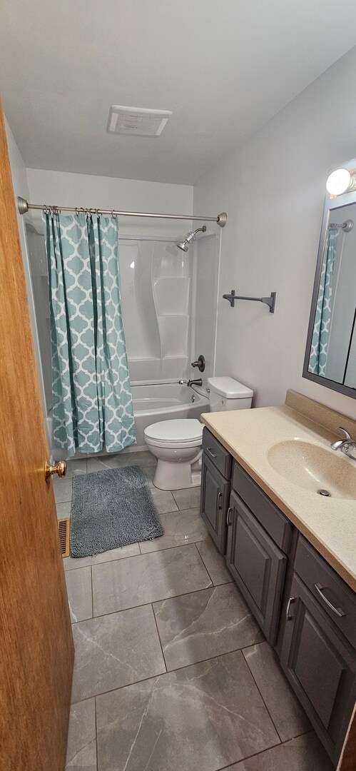 Foto del edificio - 1702 Knoll Ave