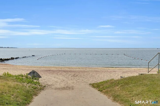 Foto del edificio - 73 Chapman Beach Rd