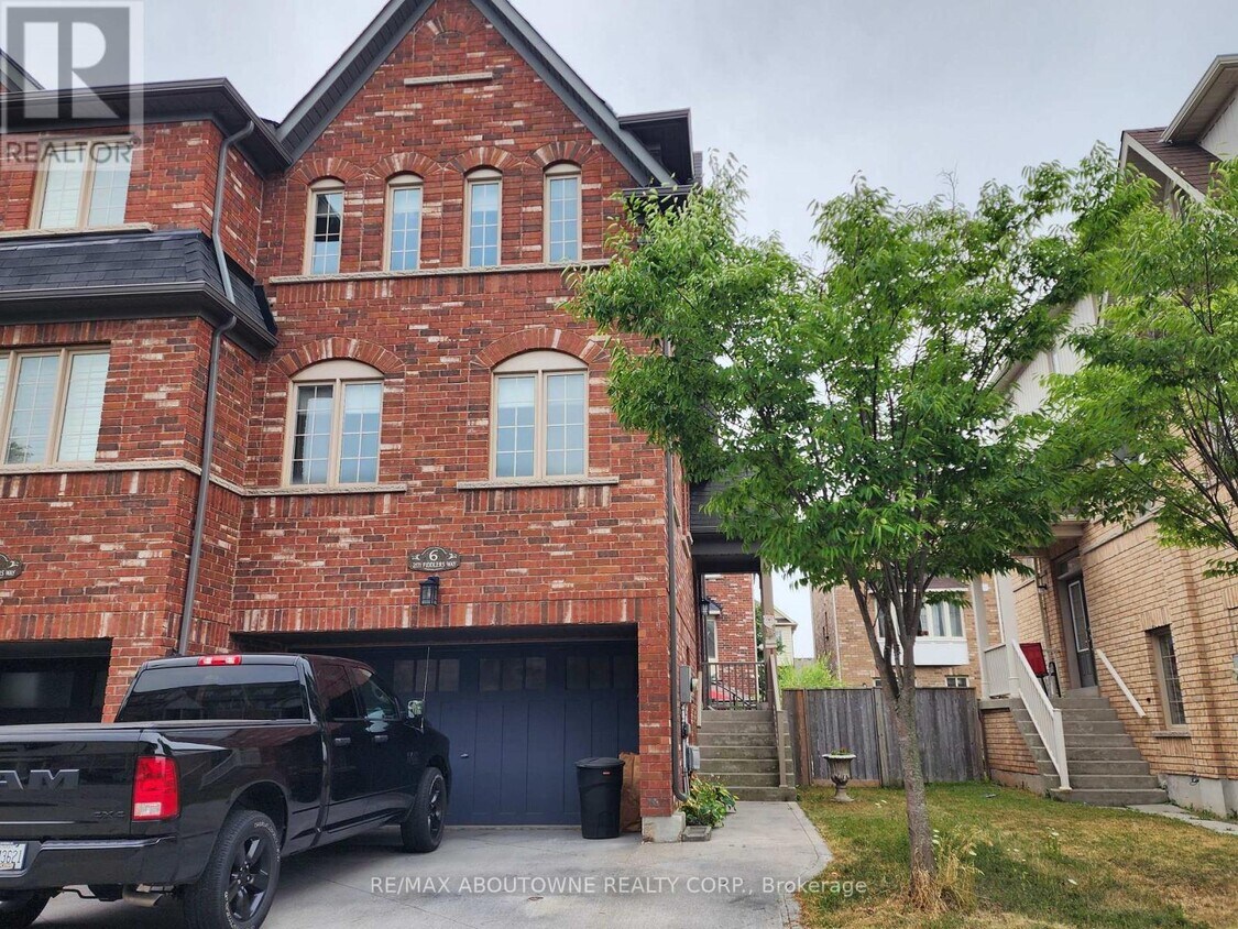 Primary Photo - 2171 Fiddlers Way