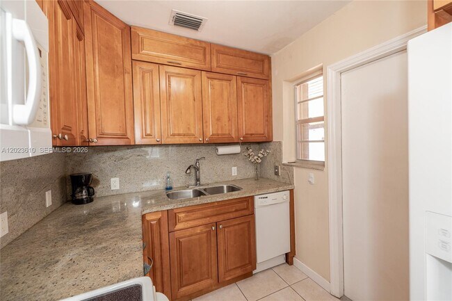 Foto del edificio - 540 SW 60th Ave