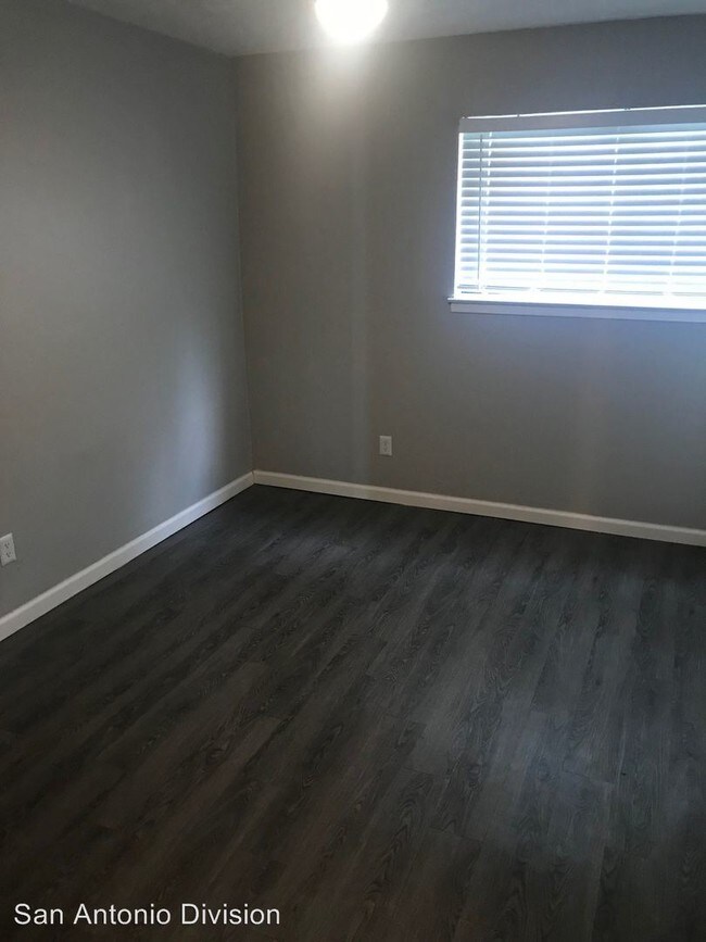 Foto del edificio - 100 Cloudhaven Dr