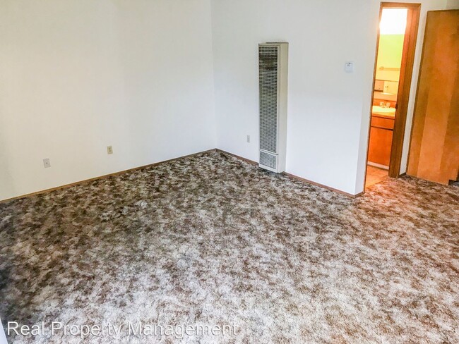 Building Photo - 1016 Loni Dr