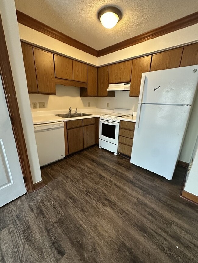 Foto del edificio - 3502-101 Ivy Commons Drive