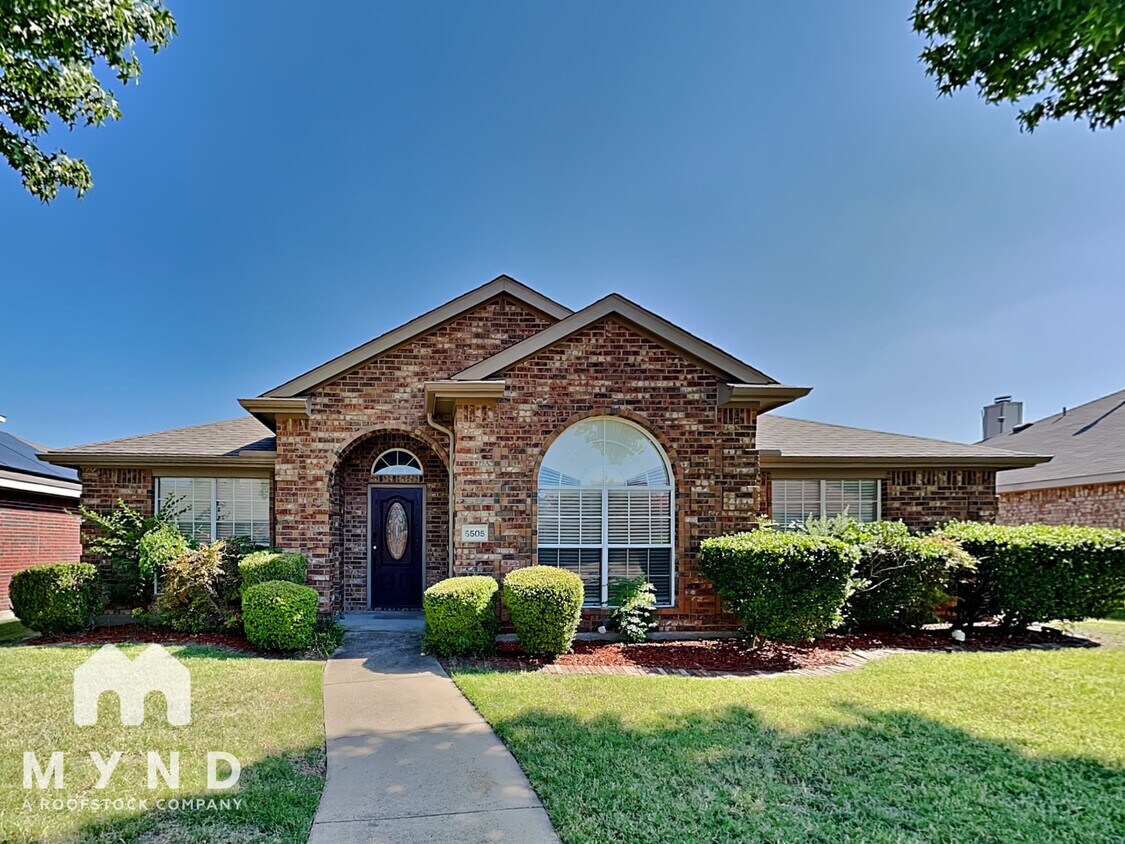 Foto principal - 5505 Stonemoss Dr
